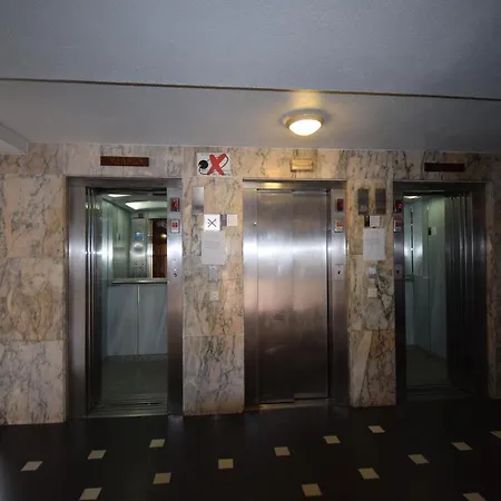 Gemelos 4 - Arena Appartement *