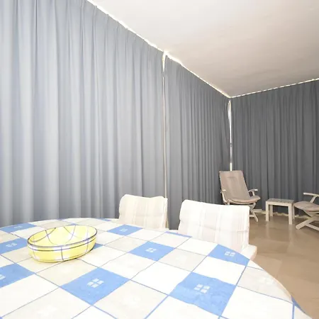 Gemelos 4 - Arena Apartment